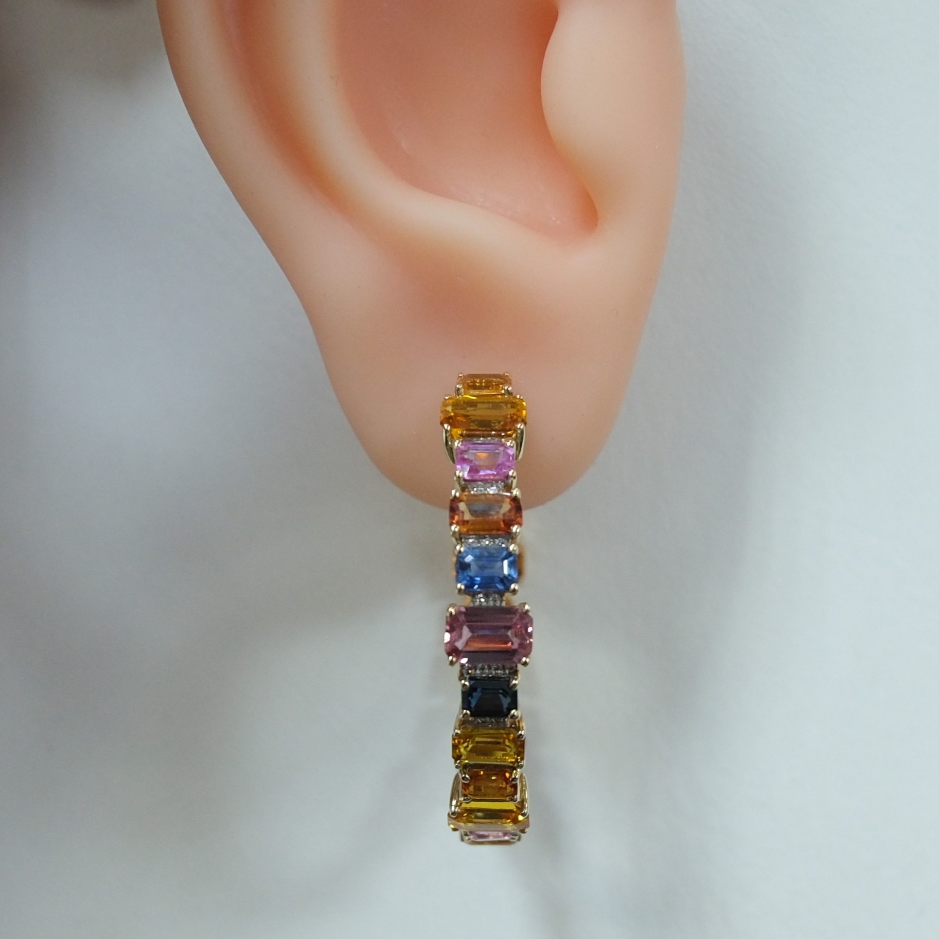 Серьги-конго из желтого золота с цветными сапфирами